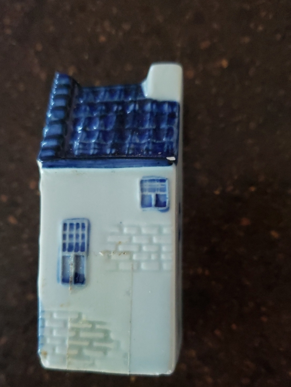 Vintage Dutch Blue & White Canal House Salt & Pepper Shakers - Picture 8 of 8